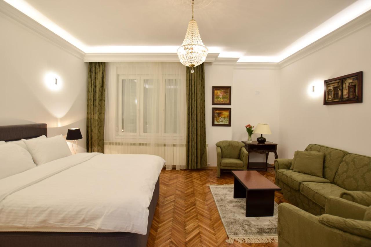 Crown Apartment - Your Most Comfortable Stay ベオグラード エクステリア 写真
