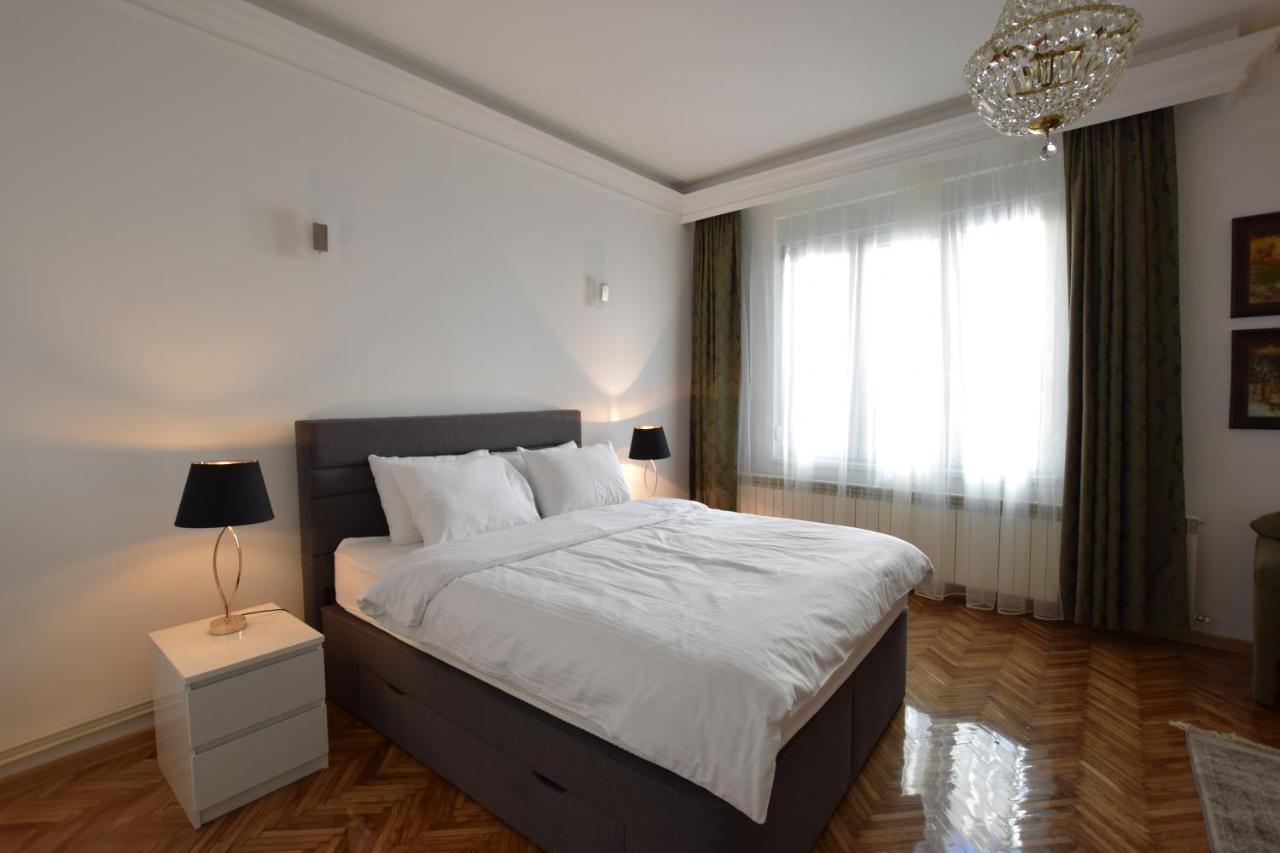 Crown Apartment - Your Most Comfortable Stay ベオグラード エクステリア 写真