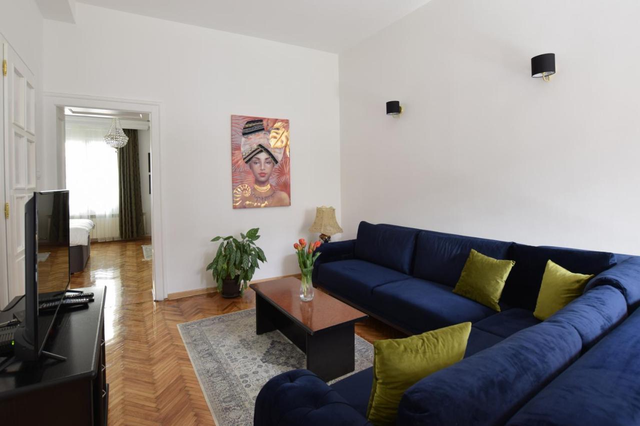 Crown Apartment - Your Most Comfortable Stay ベオグラード エクステリア 写真