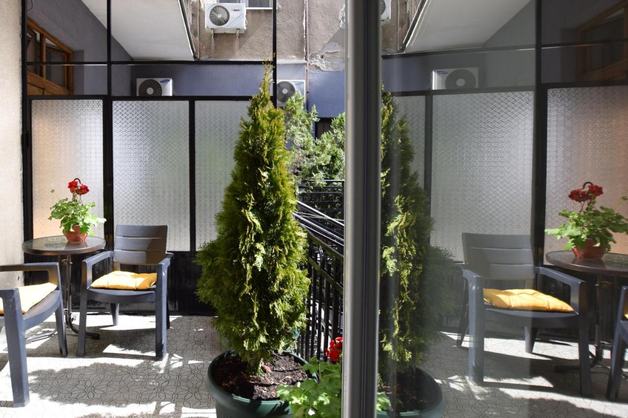 Crown Apartment - Your Most Comfortable Stay ベオグラード エクステリア 写真