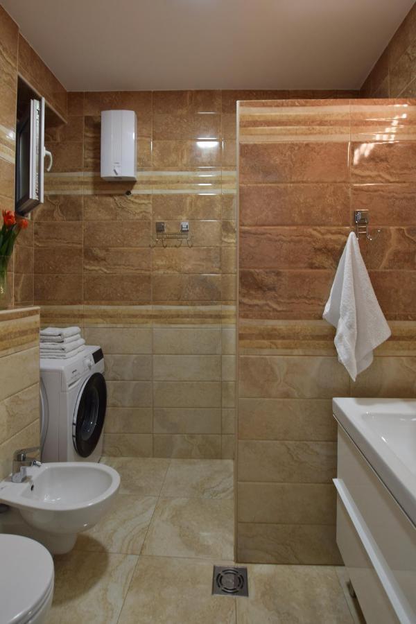 Crown Apartment - Your Most Comfortable Stay ベオグラード エクステリア 写真